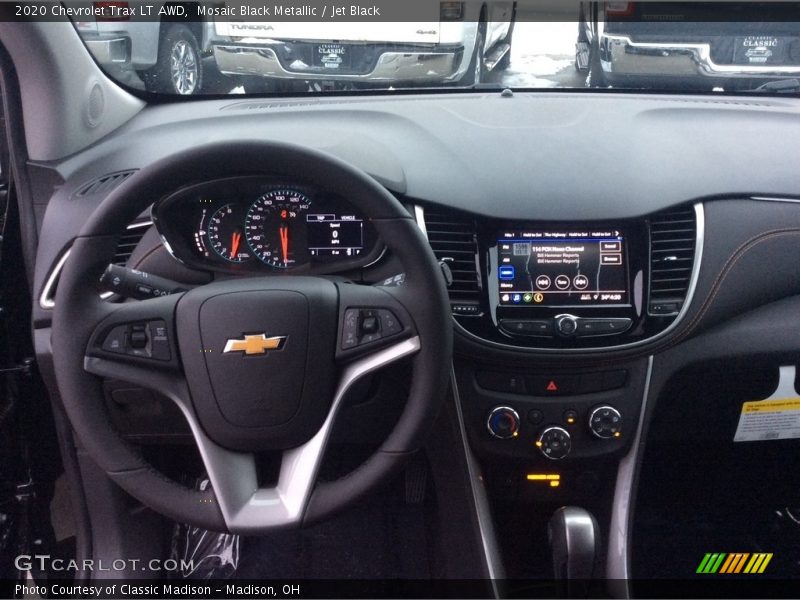 Mosaic Black Metallic / Jet Black 2020 Chevrolet Trax LT AWD