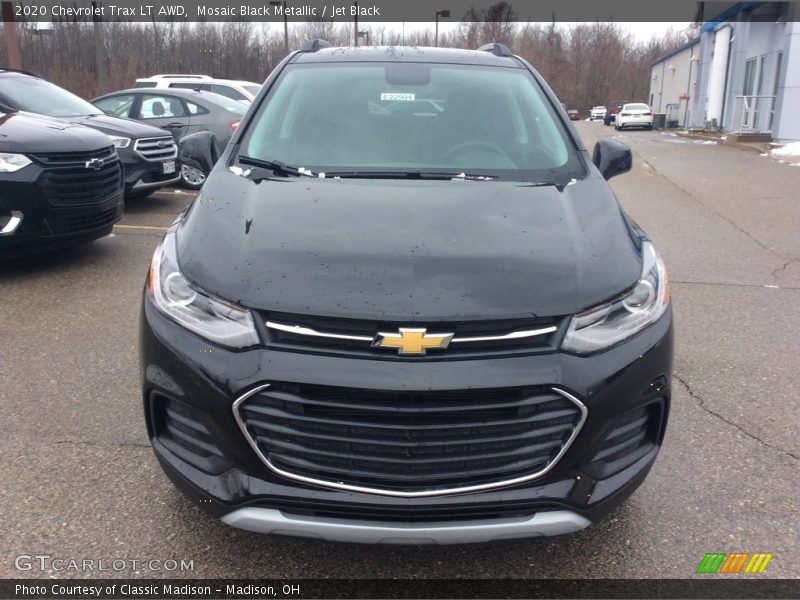 Mosaic Black Metallic / Jet Black 2020 Chevrolet Trax LT AWD