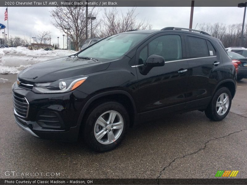 Mosaic Black Metallic / Jet Black 2020 Chevrolet Trax LT AWD