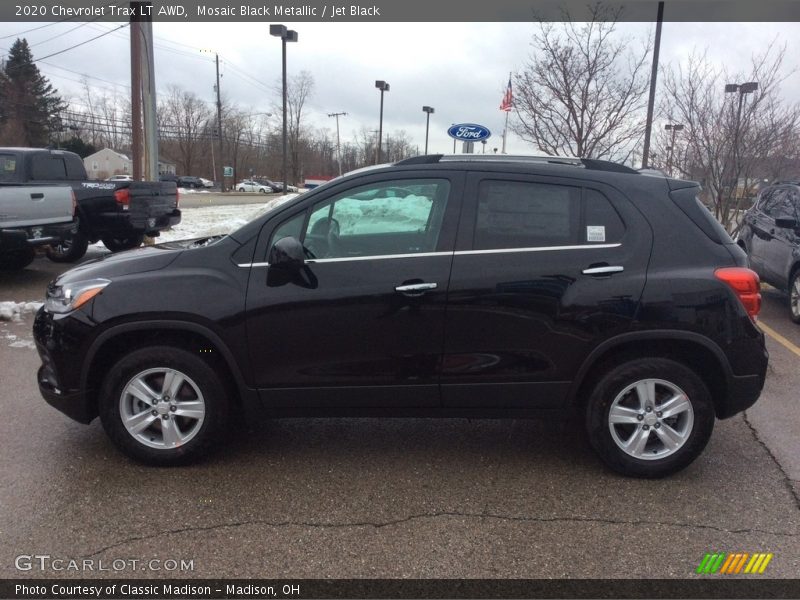 Mosaic Black Metallic / Jet Black 2020 Chevrolet Trax LT AWD