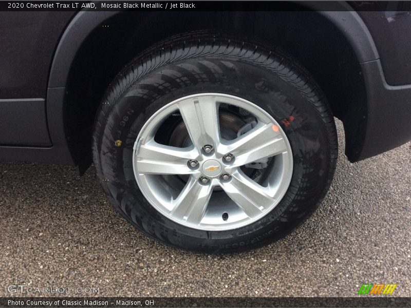Mosaic Black Metallic / Jet Black 2020 Chevrolet Trax LT AWD