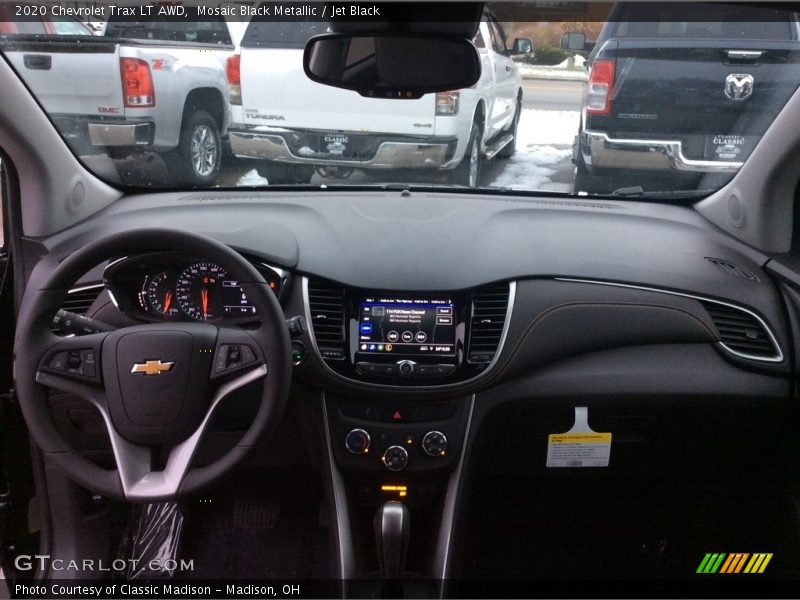 Mosaic Black Metallic / Jet Black 2020 Chevrolet Trax LT AWD