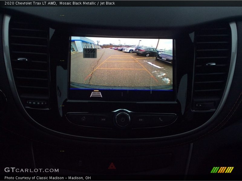 Mosaic Black Metallic / Jet Black 2020 Chevrolet Trax LT AWD