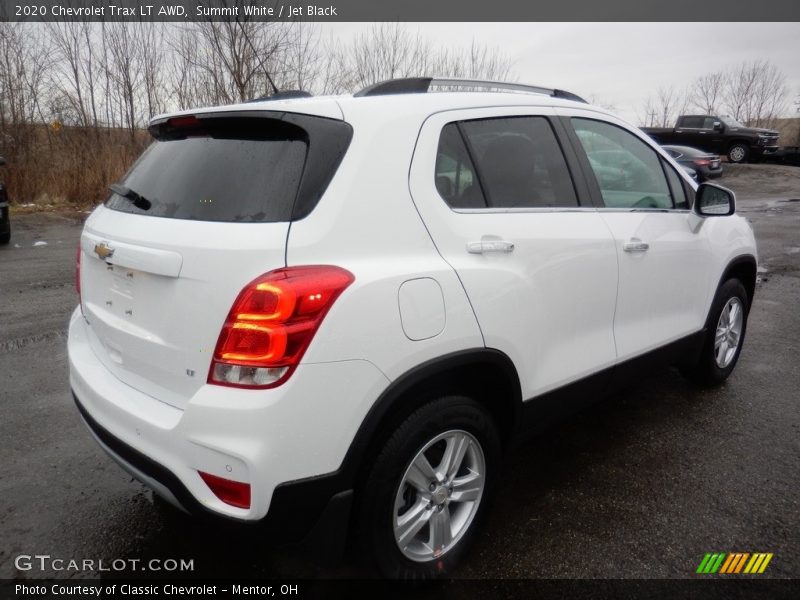 Summit White / Jet Black 2020 Chevrolet Trax LT AWD