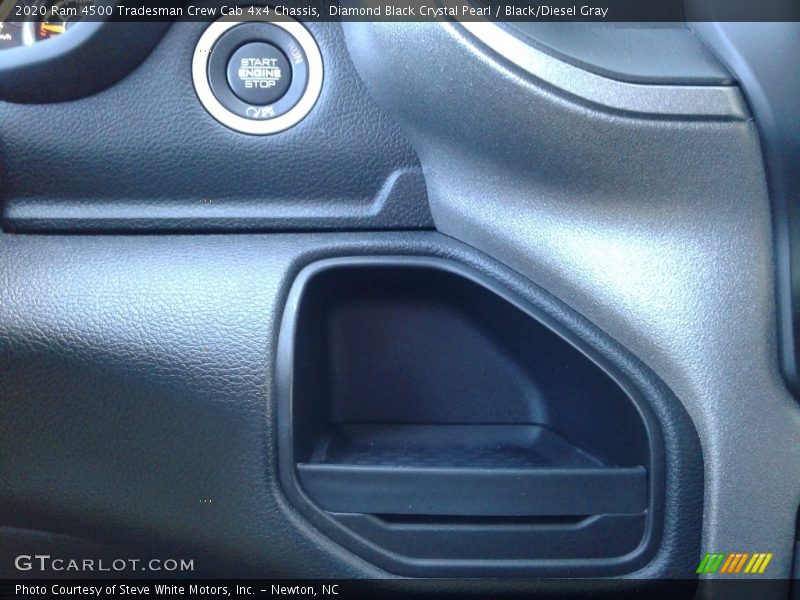 Diamond Black Crystal Pearl / Black/Diesel Gray 2020 Ram 4500 Tradesman Crew Cab 4x4 Chassis