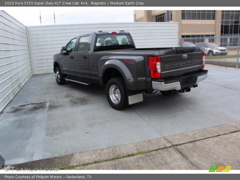 Magnetic / Medium Earth Gray 2020 Ford F350 Super Duty XLT Crew Cab 4x4