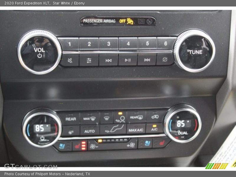 Star White / Ebony 2020 Ford Expedition XLT