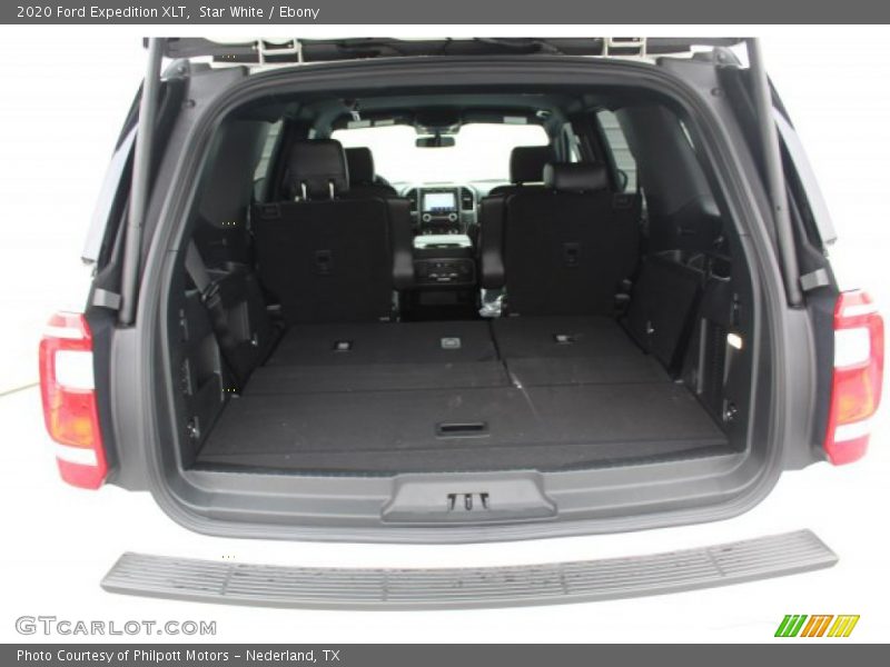 Star White / Ebony 2020 Ford Expedition XLT