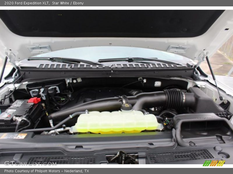 Star White / Ebony 2020 Ford Expedition XLT