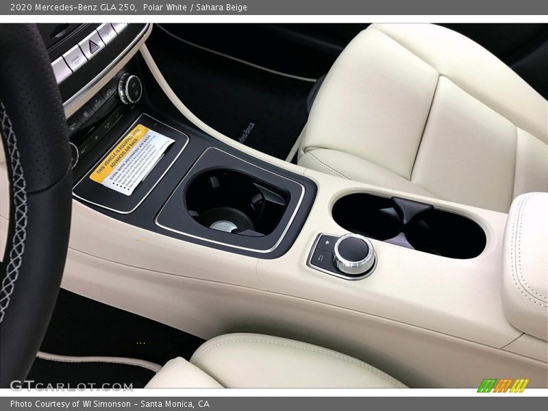 Polar White / Sahara Beige 2020 Mercedes-Benz GLA 250