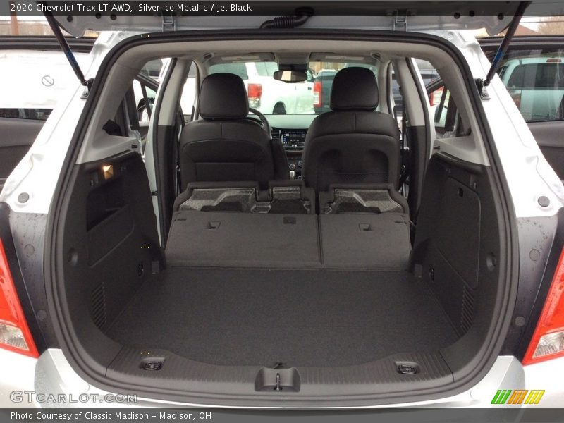 Silver Ice Metallic / Jet Black 2020 Chevrolet Trax LT AWD