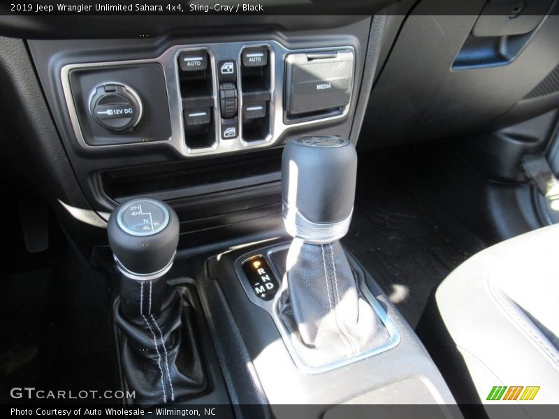 Sting-Gray / Black 2019 Jeep Wrangler Unlimited Sahara 4x4