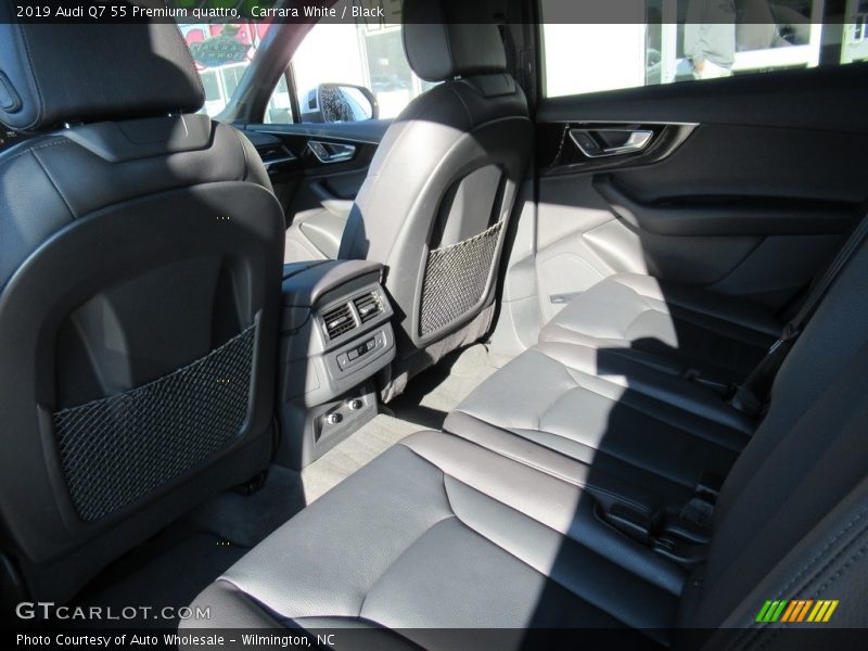 Carrara White / Black 2019 Audi Q7 55 Premium quattro