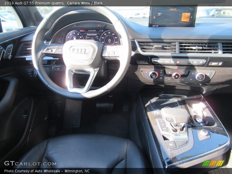 Carrara White / Black 2019 Audi Q7 55 Premium quattro