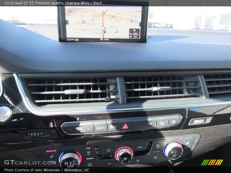 Carrara White / Black 2019 Audi Q7 55 Premium quattro