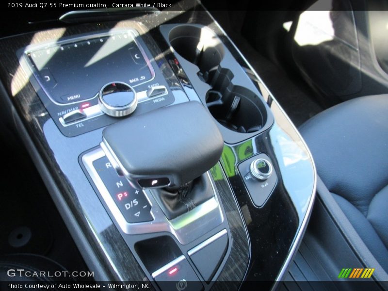 Carrara White / Black 2019 Audi Q7 55 Premium quattro