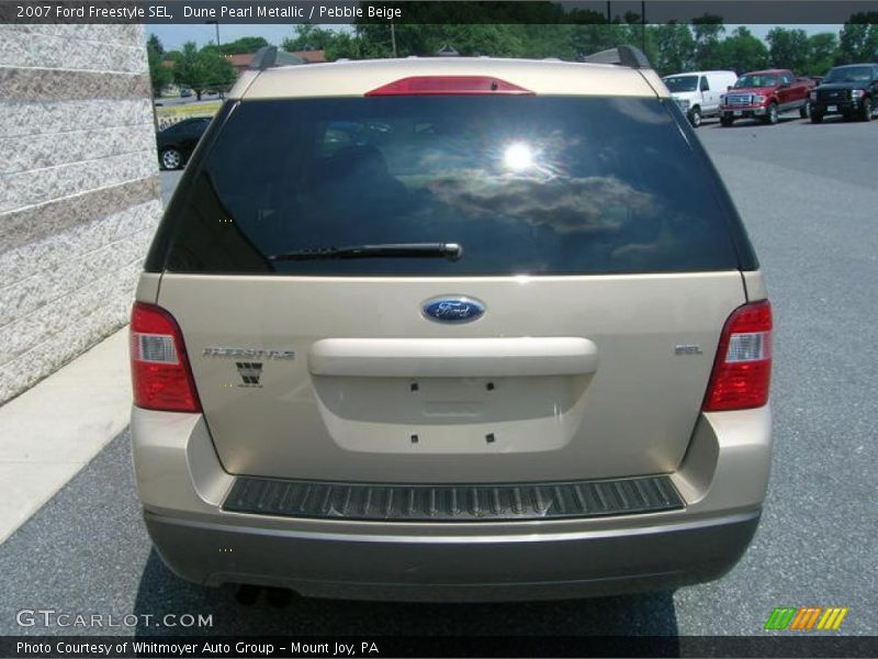 Dune Pearl Metallic / Pebble Beige 2007 Ford Freestyle SEL