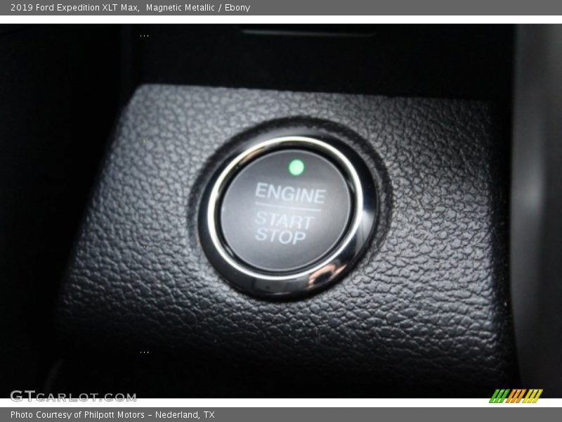 Magnetic Metallic / Ebony 2019 Ford Expedition XLT Max