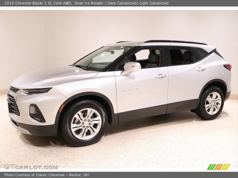 Silver Ice Metallic / Dark Galvanized/­Light Galvanized 2019 Chevrolet Blazer 3.6L Cloth AWD