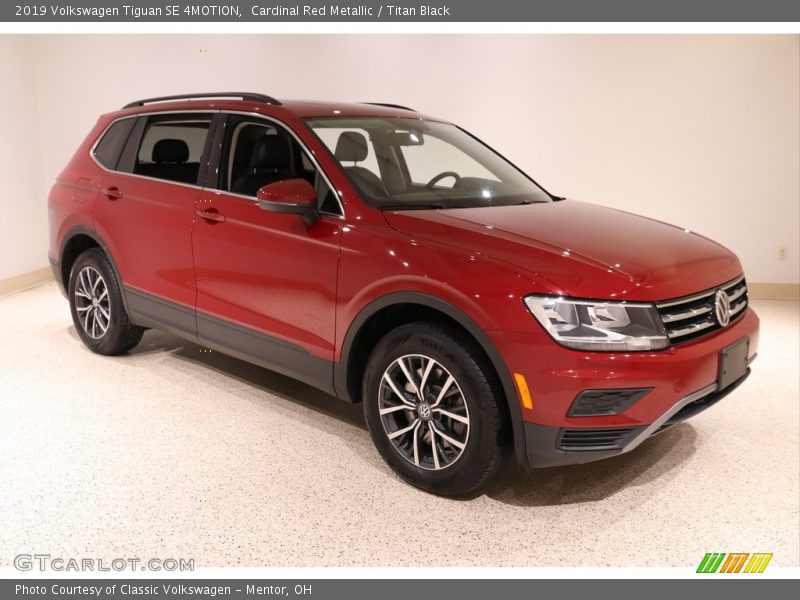 Front 3/4 View of 2019 Tiguan SE 4MOTION