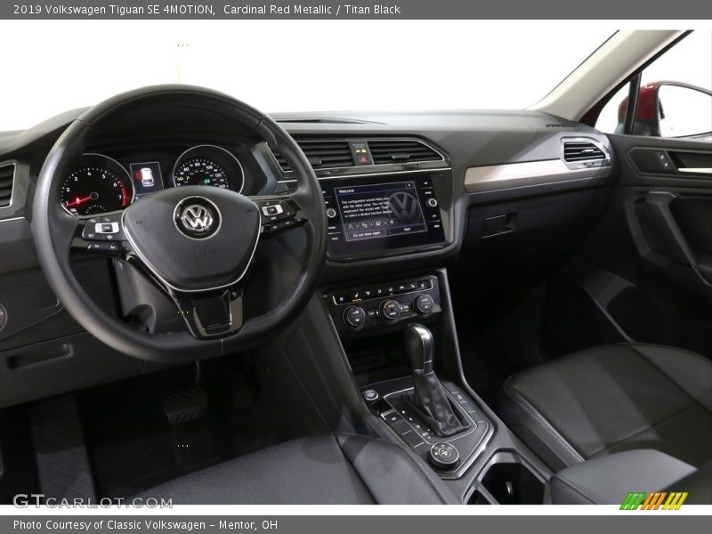 Dashboard of 2019 Tiguan SE 4MOTION