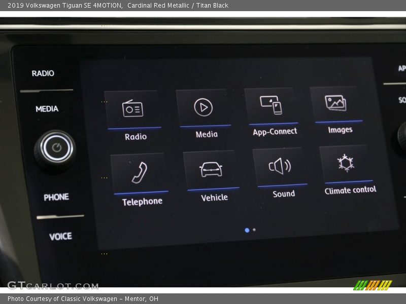 Cardinal Red Metallic / Titan Black 2019 Volkswagen Tiguan SE 4MOTION