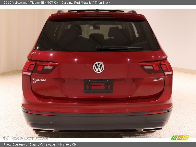 Cardinal Red Metallic / Titan Black 2019 Volkswagen Tiguan SE 4MOTION