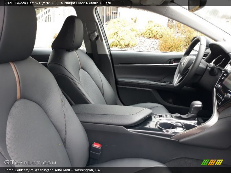Midnight Black Metallic / Black 2020 Toyota Camry Hybrid XLE