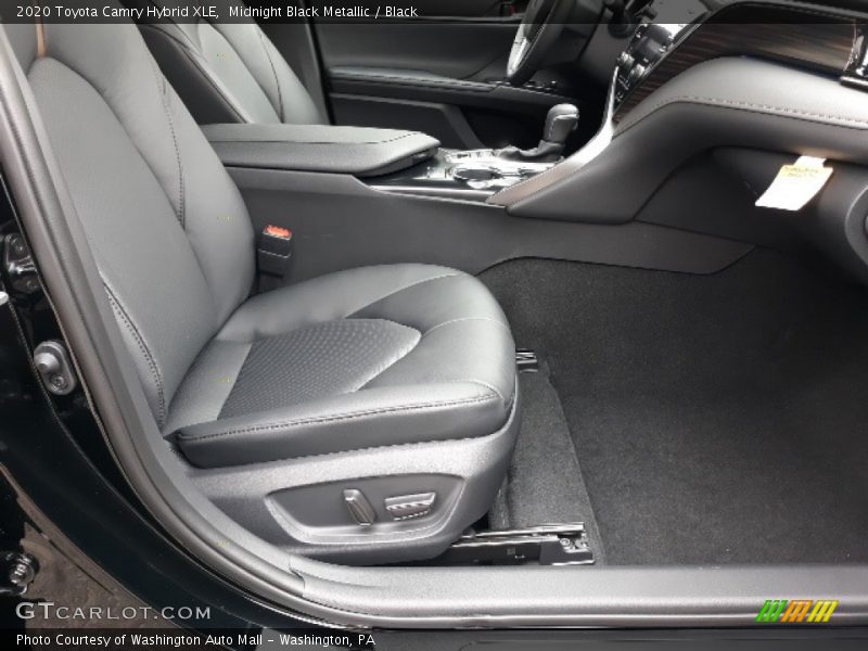 Midnight Black Metallic / Black 2020 Toyota Camry Hybrid XLE