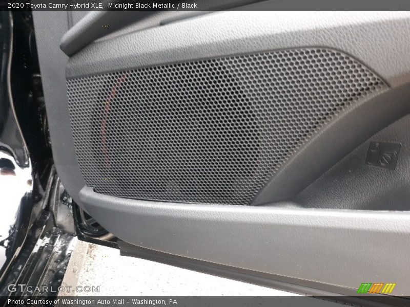 Midnight Black Metallic / Black 2020 Toyota Camry Hybrid XLE