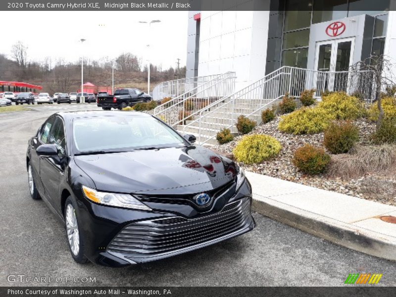 Midnight Black Metallic / Black 2020 Toyota Camry Hybrid XLE