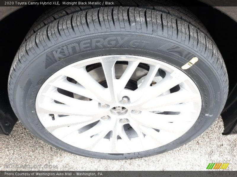 Midnight Black Metallic / Black 2020 Toyota Camry Hybrid XLE