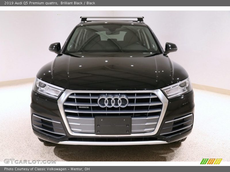 Brilliant Black / Black 2019 Audi Q5 Premium quattro