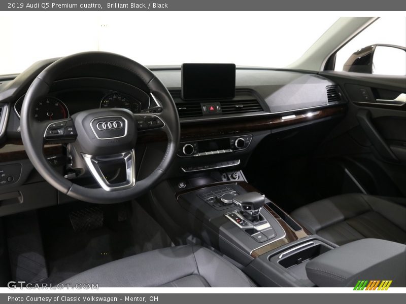 Dashboard of 2019 Q5 Premium quattro