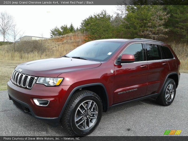 Velvet Red Pearl / Black 2020 Jeep Grand Cherokee Laredo 4x4
