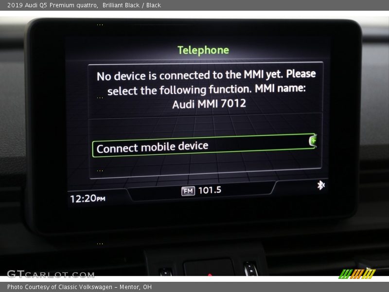 Brilliant Black / Black 2019 Audi Q5 Premium quattro