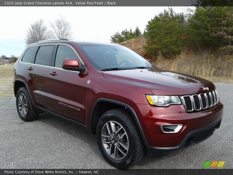 Velvet Red Pearl / Black 2020 Jeep Grand Cherokee Laredo 4x4