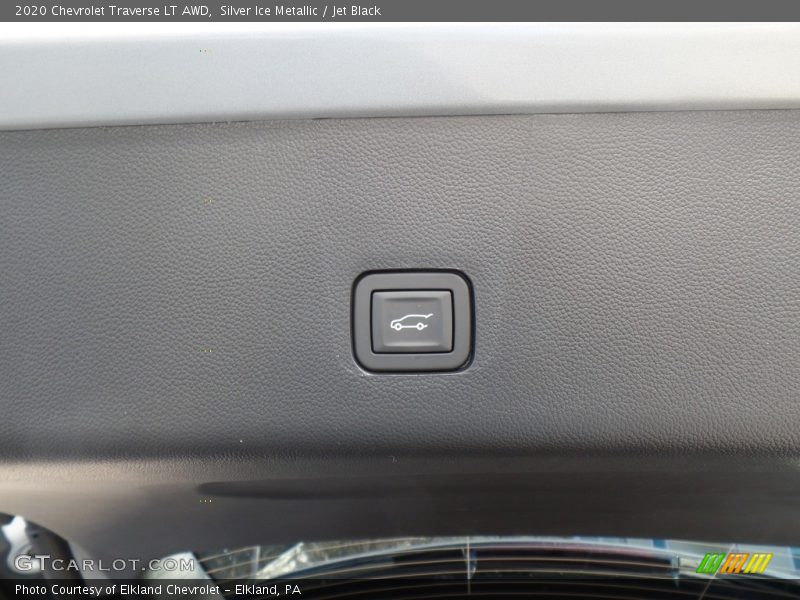 Silver Ice Metallic / Jet Black 2020 Chevrolet Traverse LT AWD
