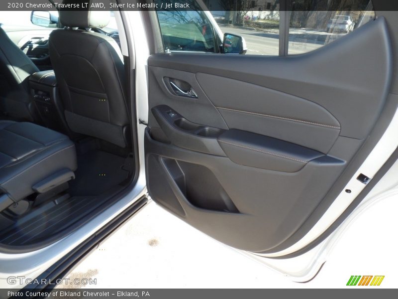 Silver Ice Metallic / Jet Black 2020 Chevrolet Traverse LT AWD