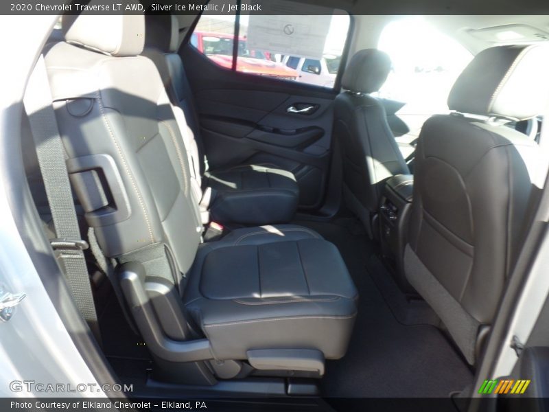 Silver Ice Metallic / Jet Black 2020 Chevrolet Traverse LT AWD