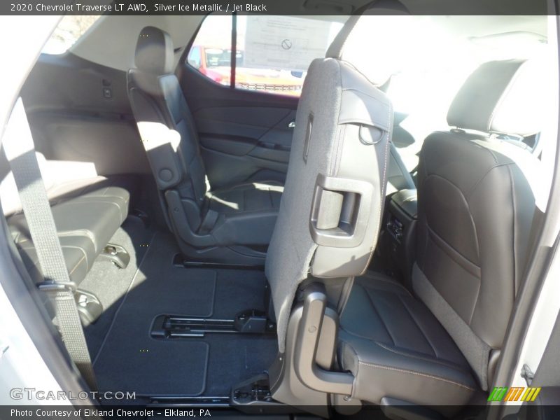 Silver Ice Metallic / Jet Black 2020 Chevrolet Traverse LT AWD