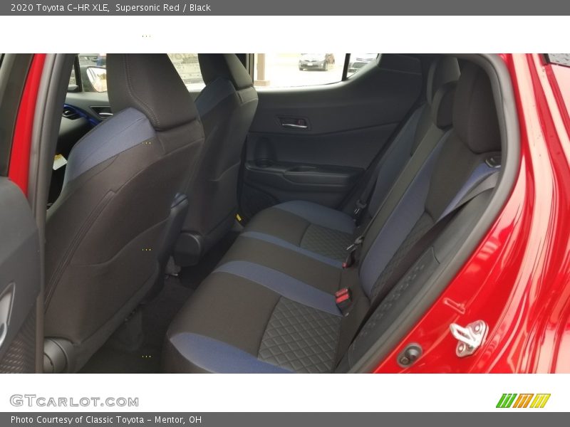 Supersonic Red / Black 2020 Toyota C-HR XLE