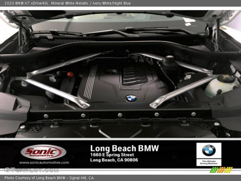 Mineral White Metallic / Ivory White/Night Blue 2020 BMW X7 xDrive40i
