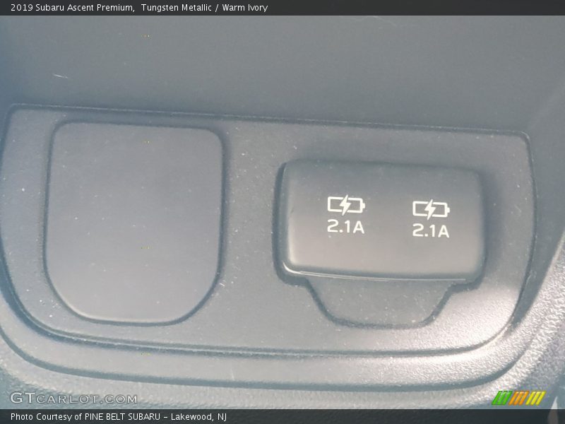 Tungsten Metallic / Warm Ivory 2019 Subaru Ascent Premium