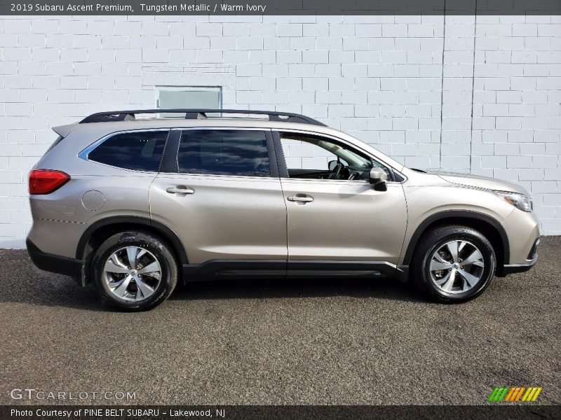 Tungsten Metallic / Warm Ivory 2019 Subaru Ascent Premium