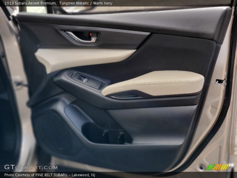 Tungsten Metallic / Warm Ivory 2019 Subaru Ascent Premium