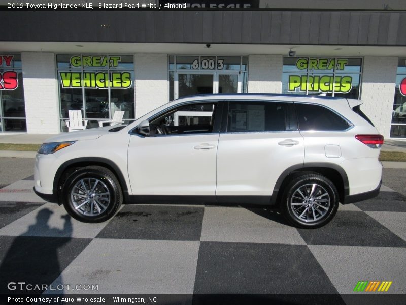 Blizzard Pearl White / Almond 2019 Toyota Highlander XLE