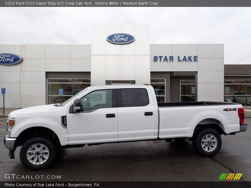 Oxford White / Medium Earth Gray 2020 Ford F250 Super Duty XLT Crew Cab 4x4