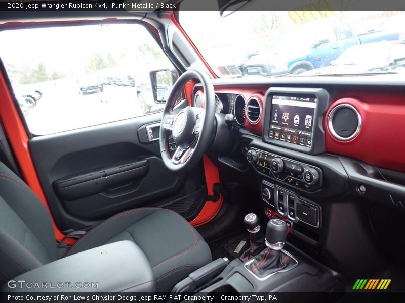 Dashboard of 2020 Wrangler Rubicon 4x4