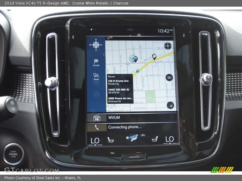 Crystal White Metallic / Charcoal 2019 Volvo XC40 T5 R-Design AWD